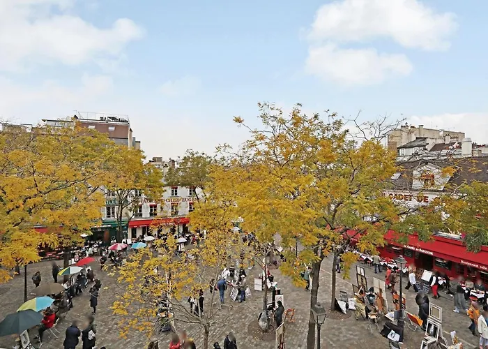 Pick A Flat'S Apartment On Place Du Tertre Paris